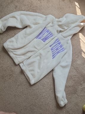 Women White Plush Hoodie Jacket with Lavender 'New York' Print